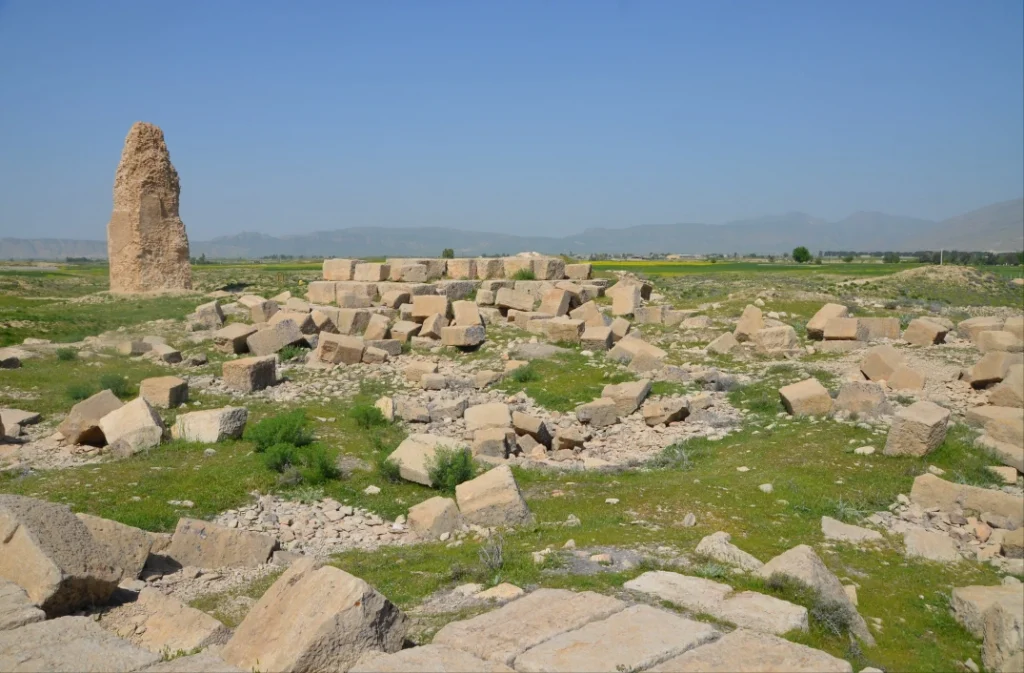 Ruins of Jur.
